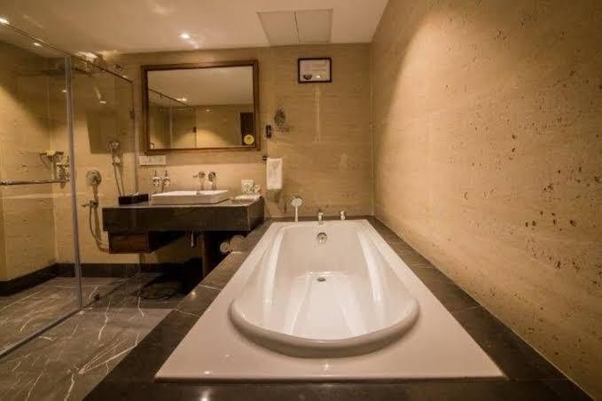 Lemon Tree Hotel, Siliguri – photo 4
