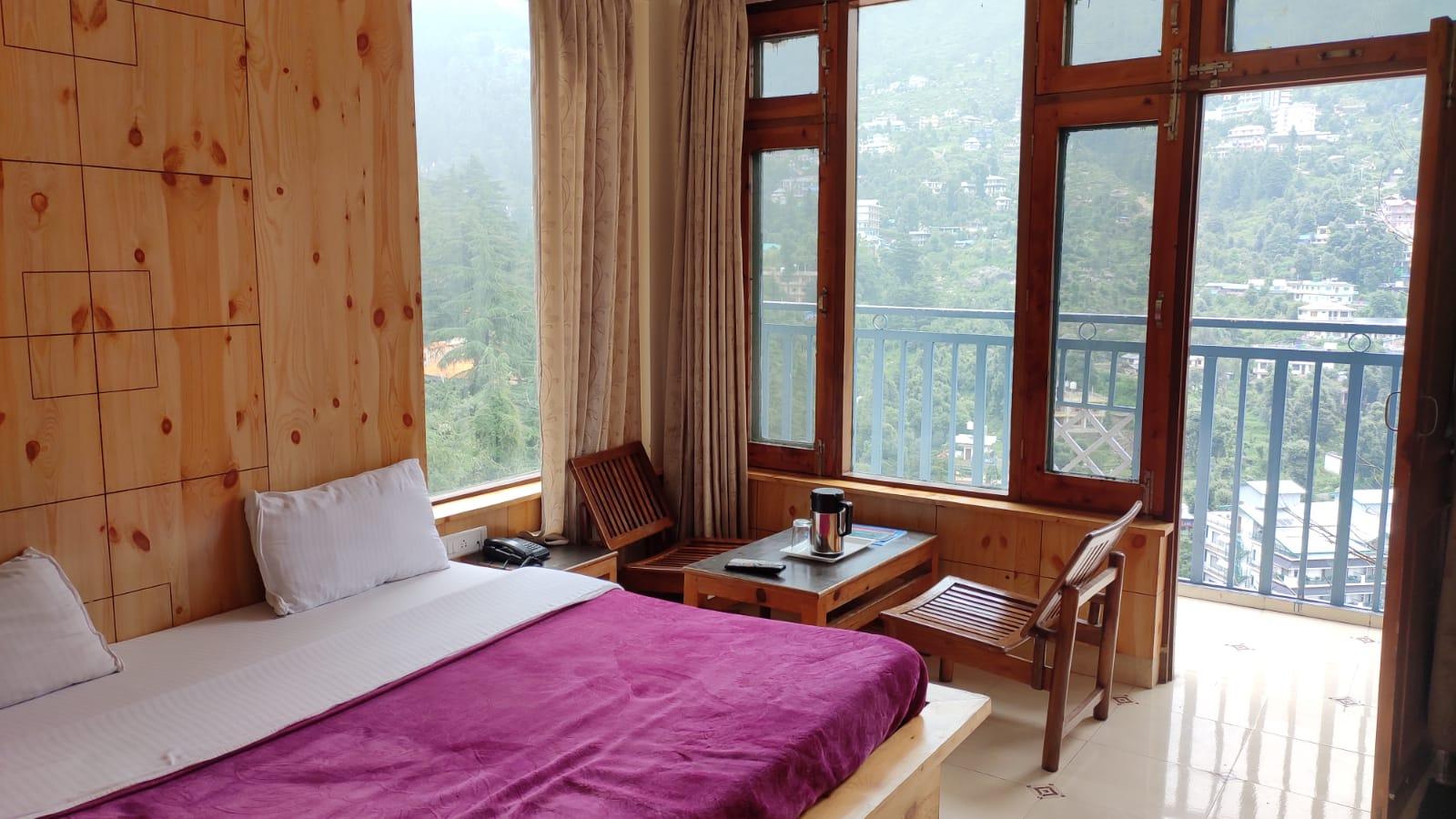 Hotel Greenwoods Inn McLeodganj #Roof top Terrace#Lift#All Balcony Rooms#Close to the Triund Trek Point 400 Mtr Head – photo 3