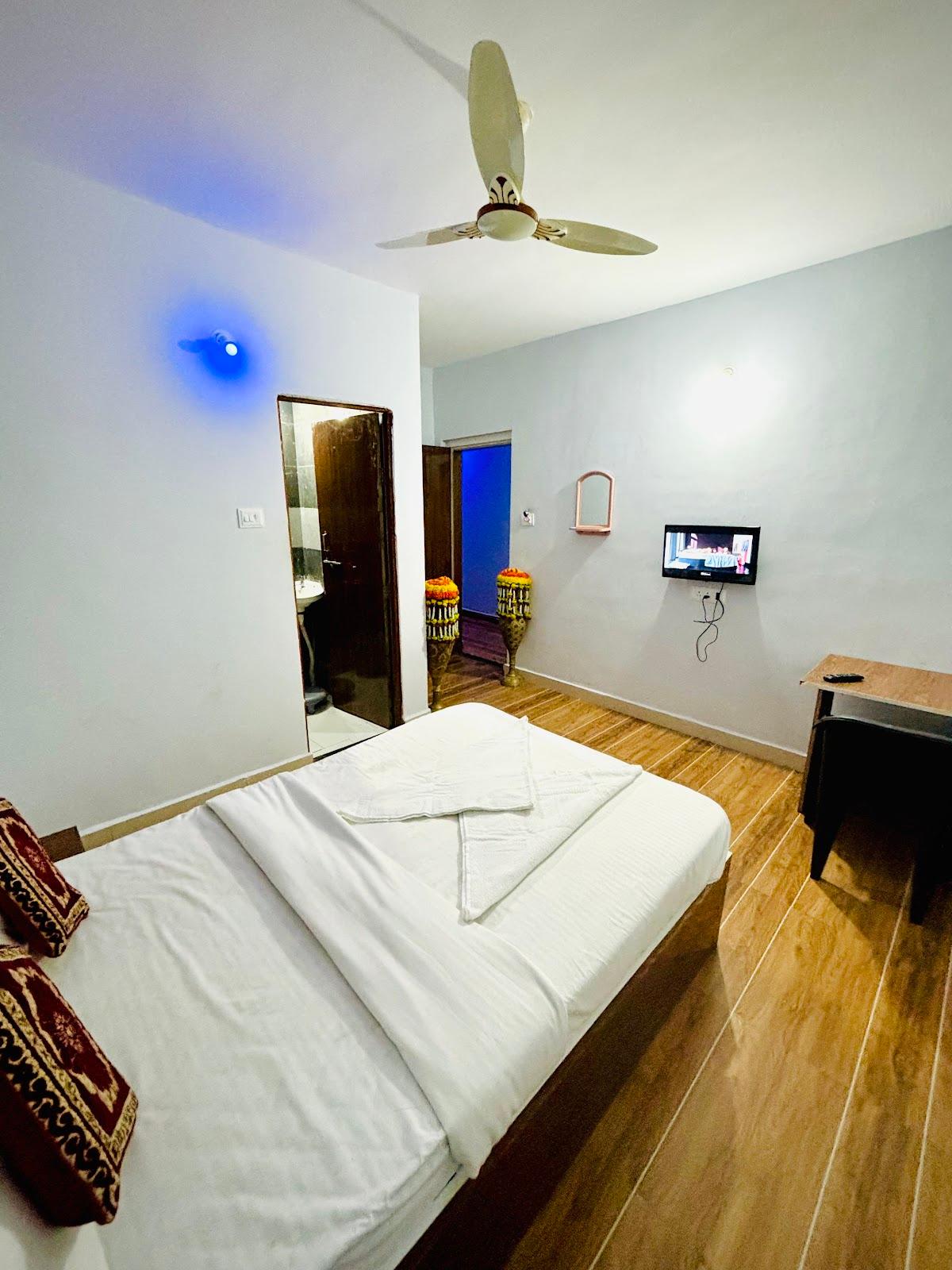 Lotus Lodge and Guest House – photo 3