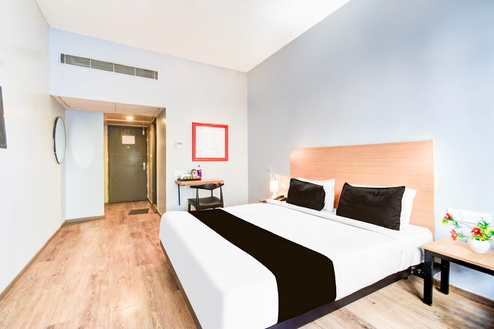 Super Townhouse by OYO Lakdikapul – photo 3