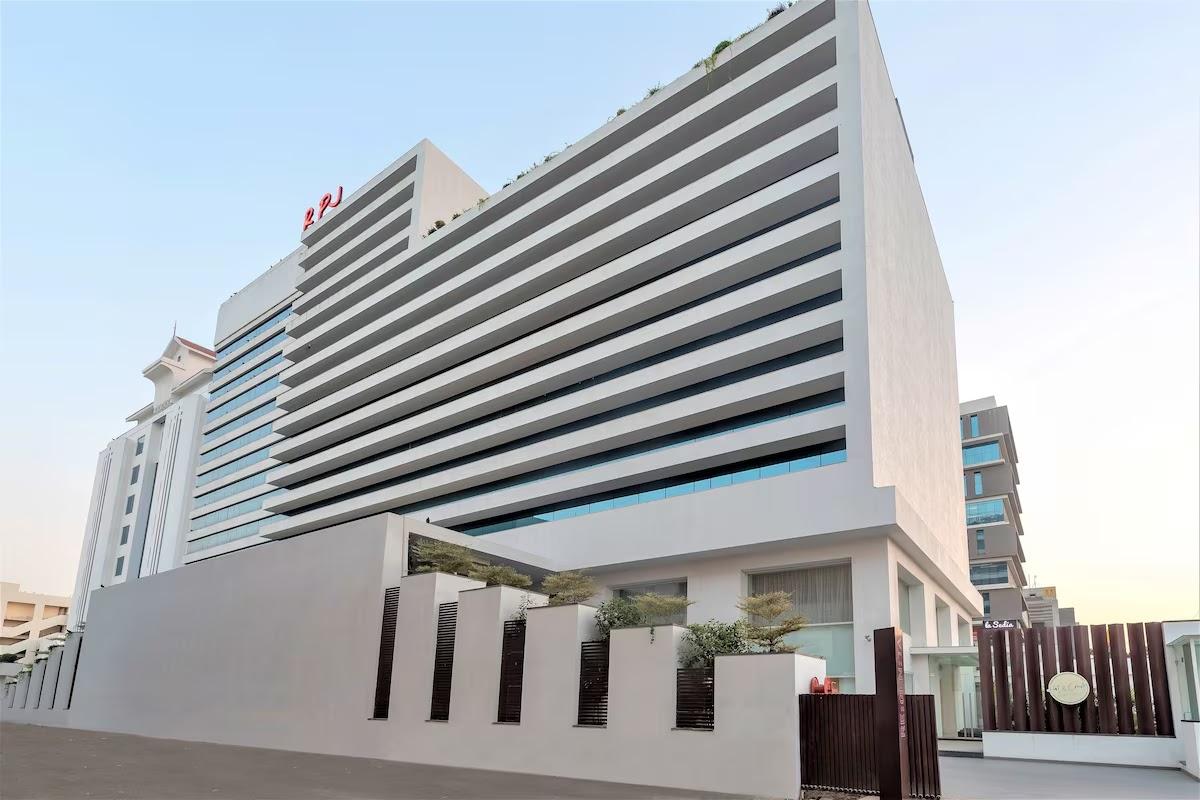 RPJ Hotel – photo 1