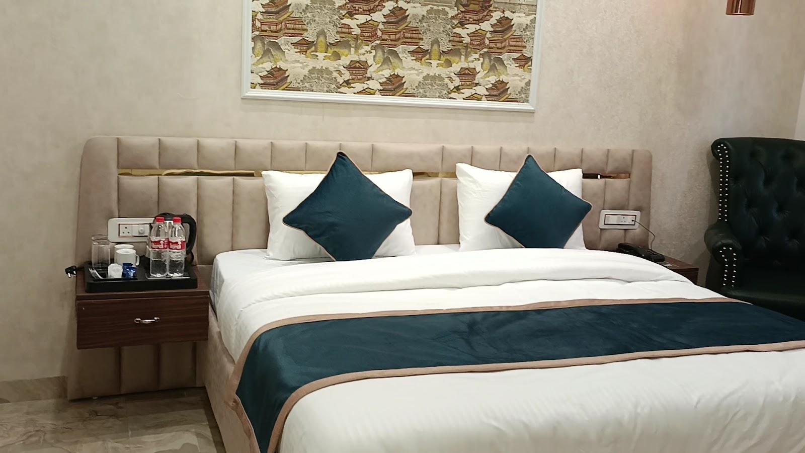Hotel chandigarh heights – photo 2