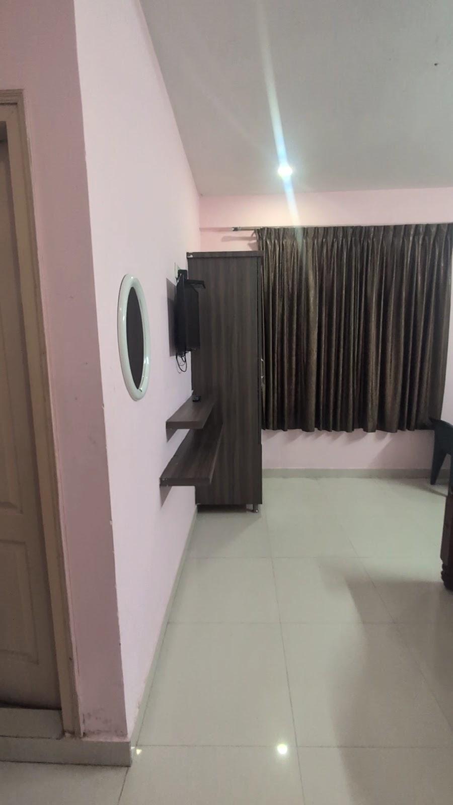Hotel Golden Suites Electronic City – photo 2