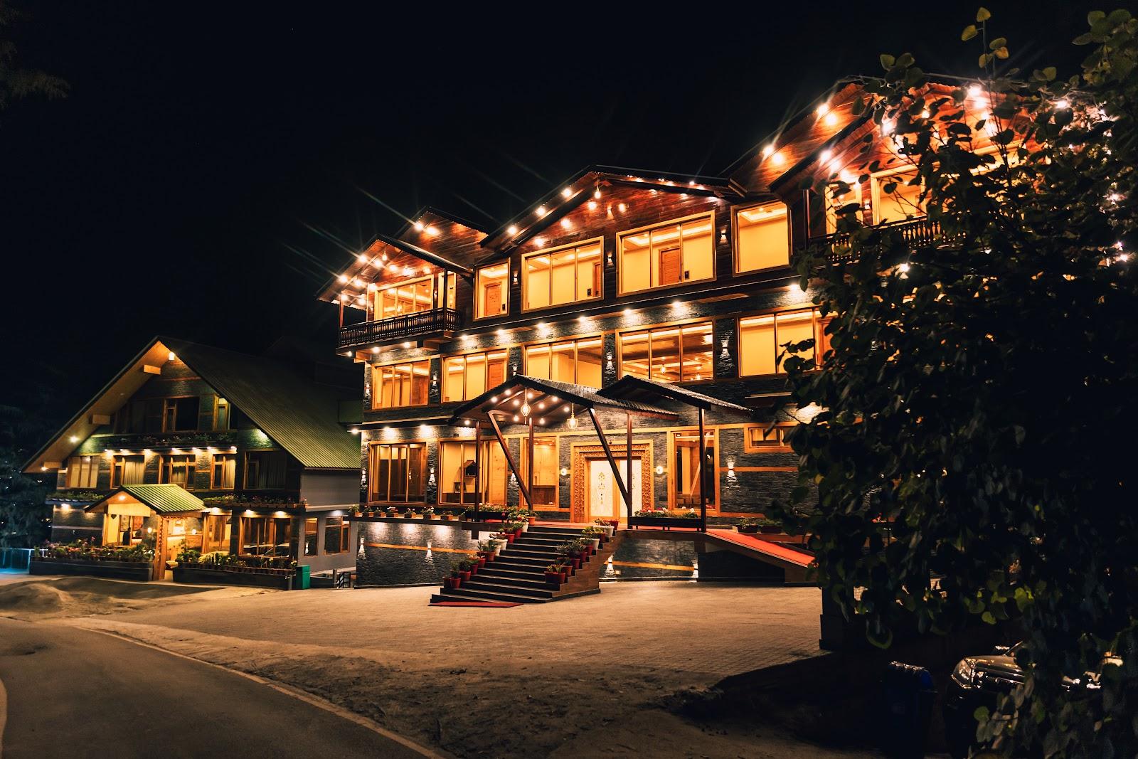 Holiday Heights & Spa Manali – photo 1