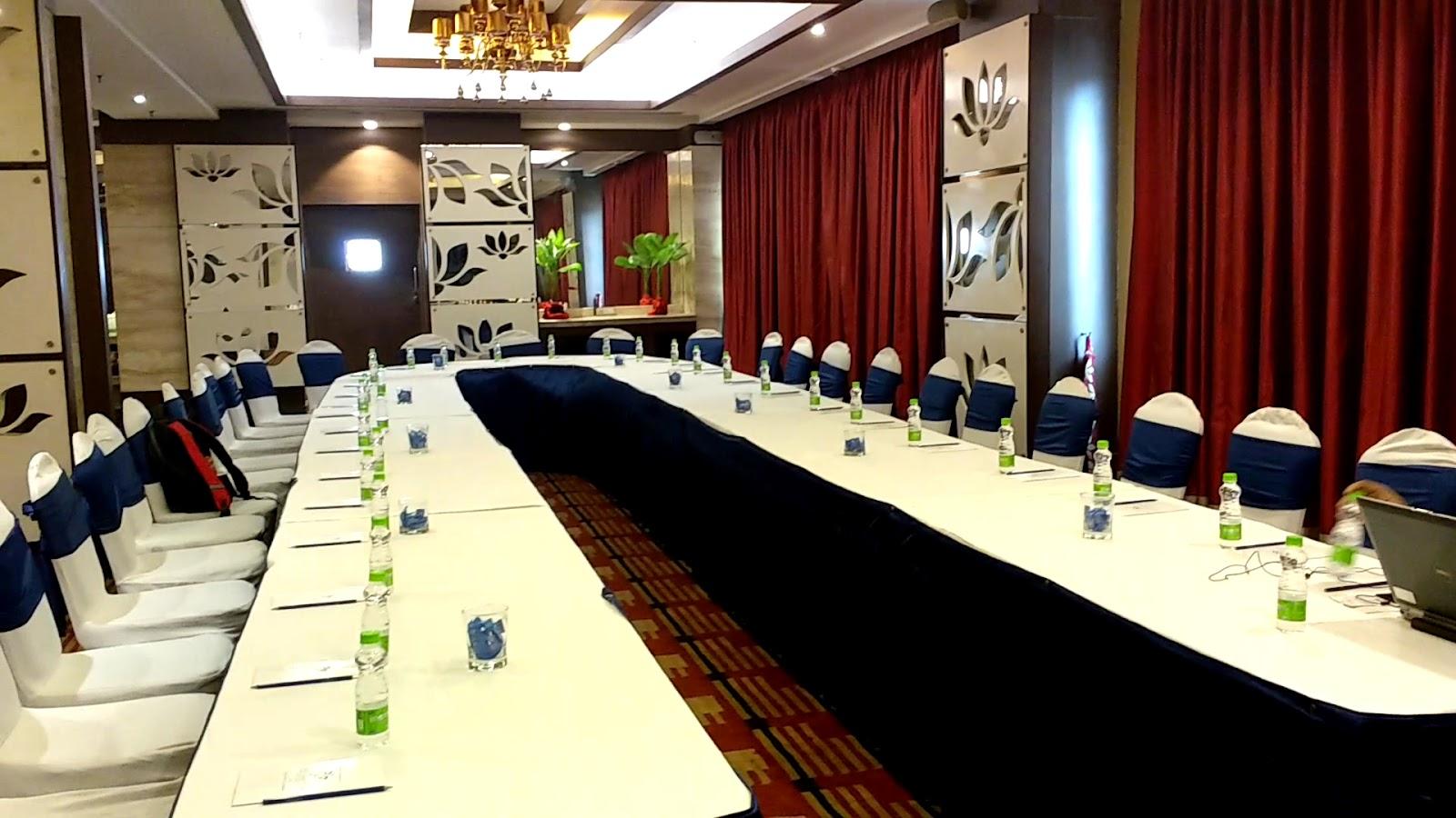 The Golden Palms Hotel & Spa – photo 2