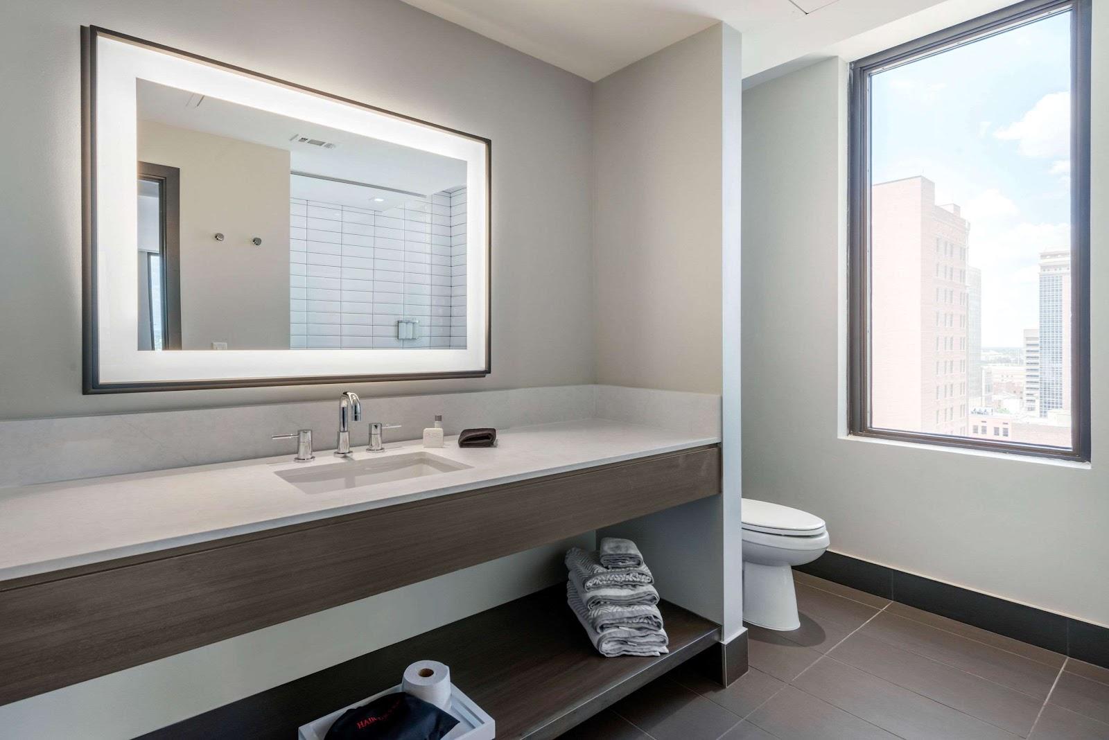 Cambria Hotel Houston Downtown Convention Center – photo 4