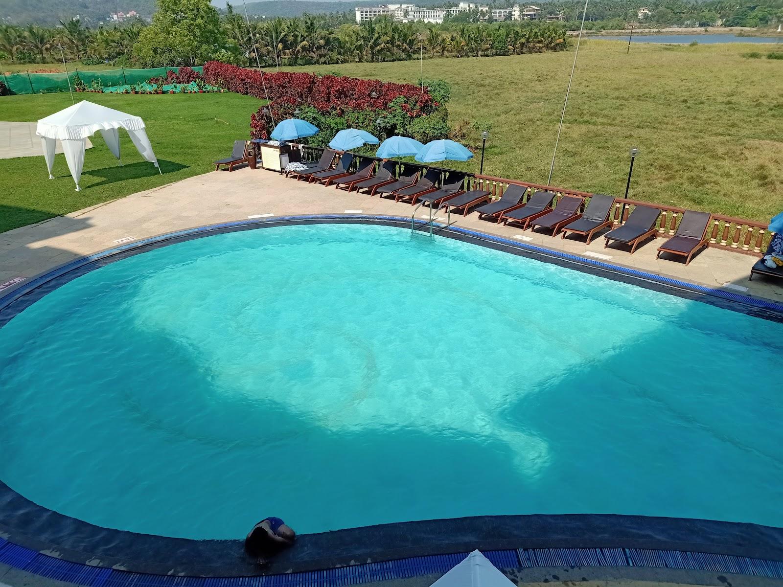 Nazri Resort & Lawns – photo 4