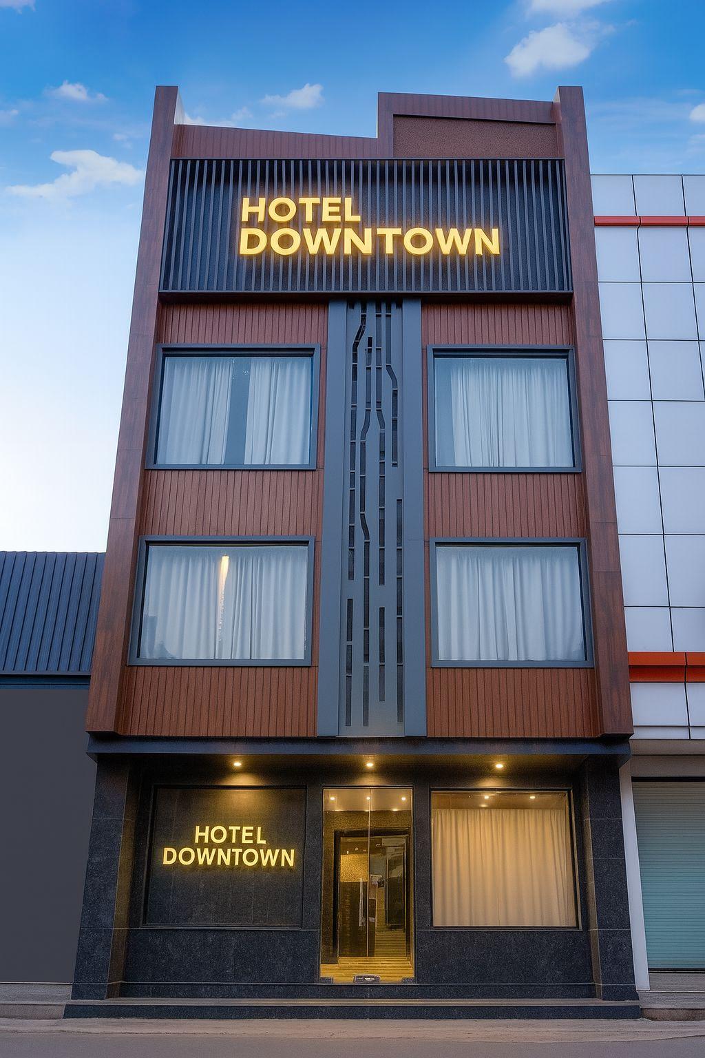 Hotel Downtown by Quadis Sector 15 Noida
