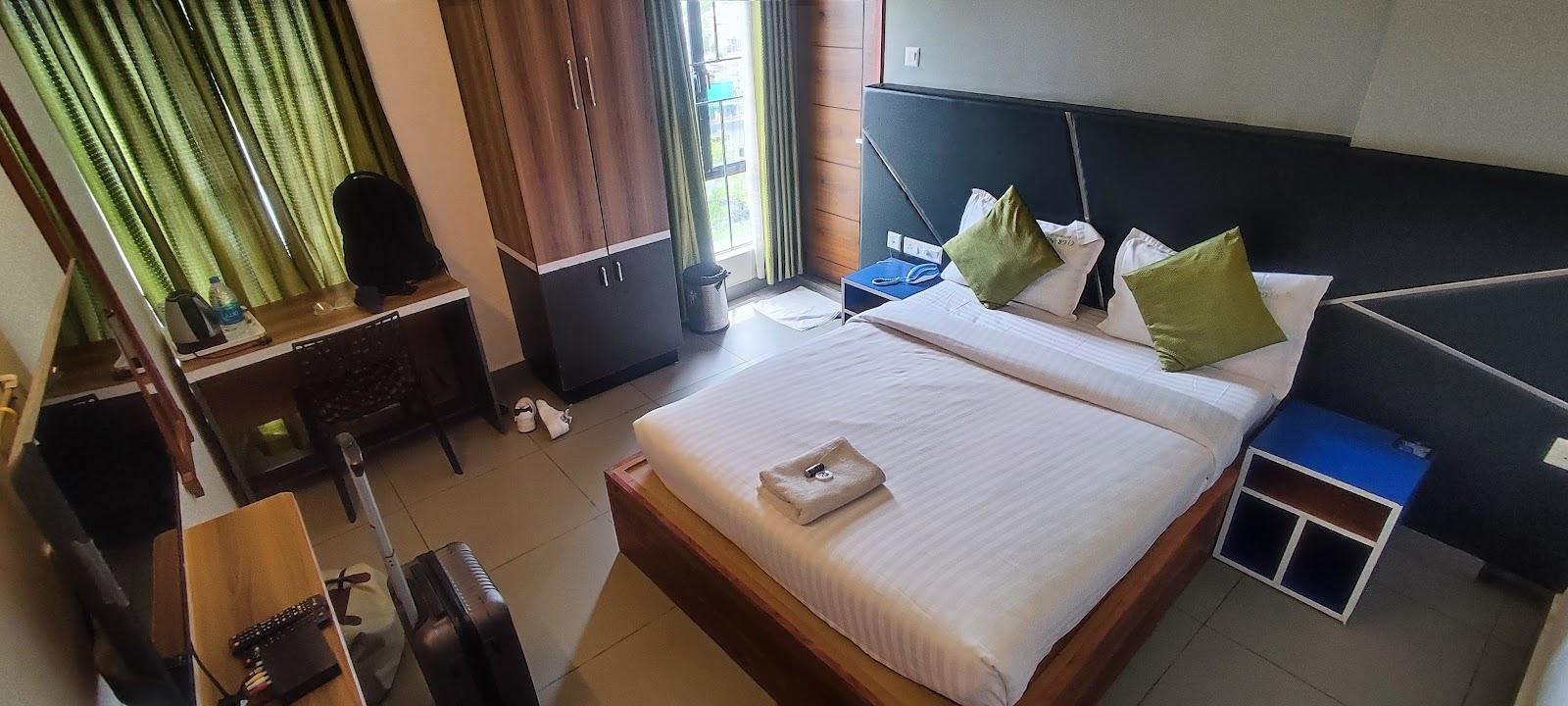 C J Grande by Jesway Hotels and Resorts(Best Hotels in Kochi) – photo 3