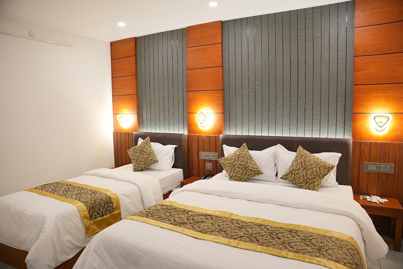 Silverstone Inn – photo 1