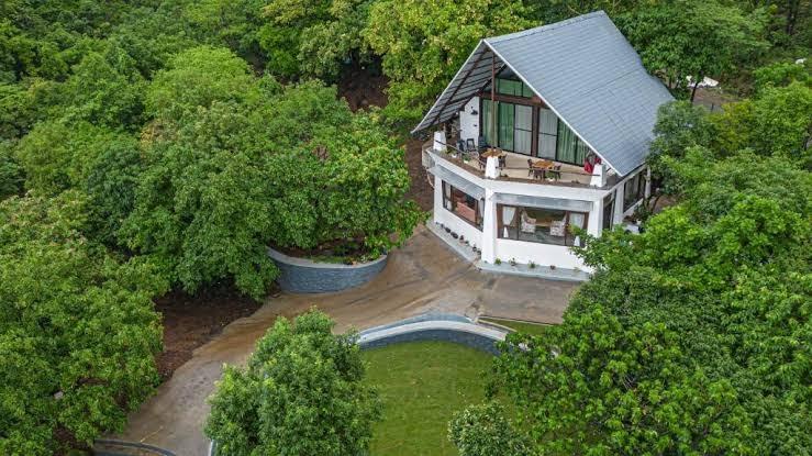 SaffronStays Aranya Vilas Raanwaara Cottage - Three-Bedroom Villa with Shared Pool – photo 2