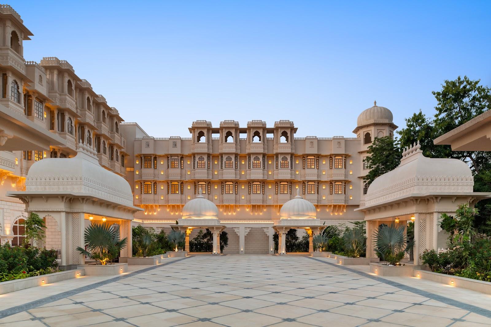 Wyndham Grand Udaipur Fatehsagar Lake – photo 1