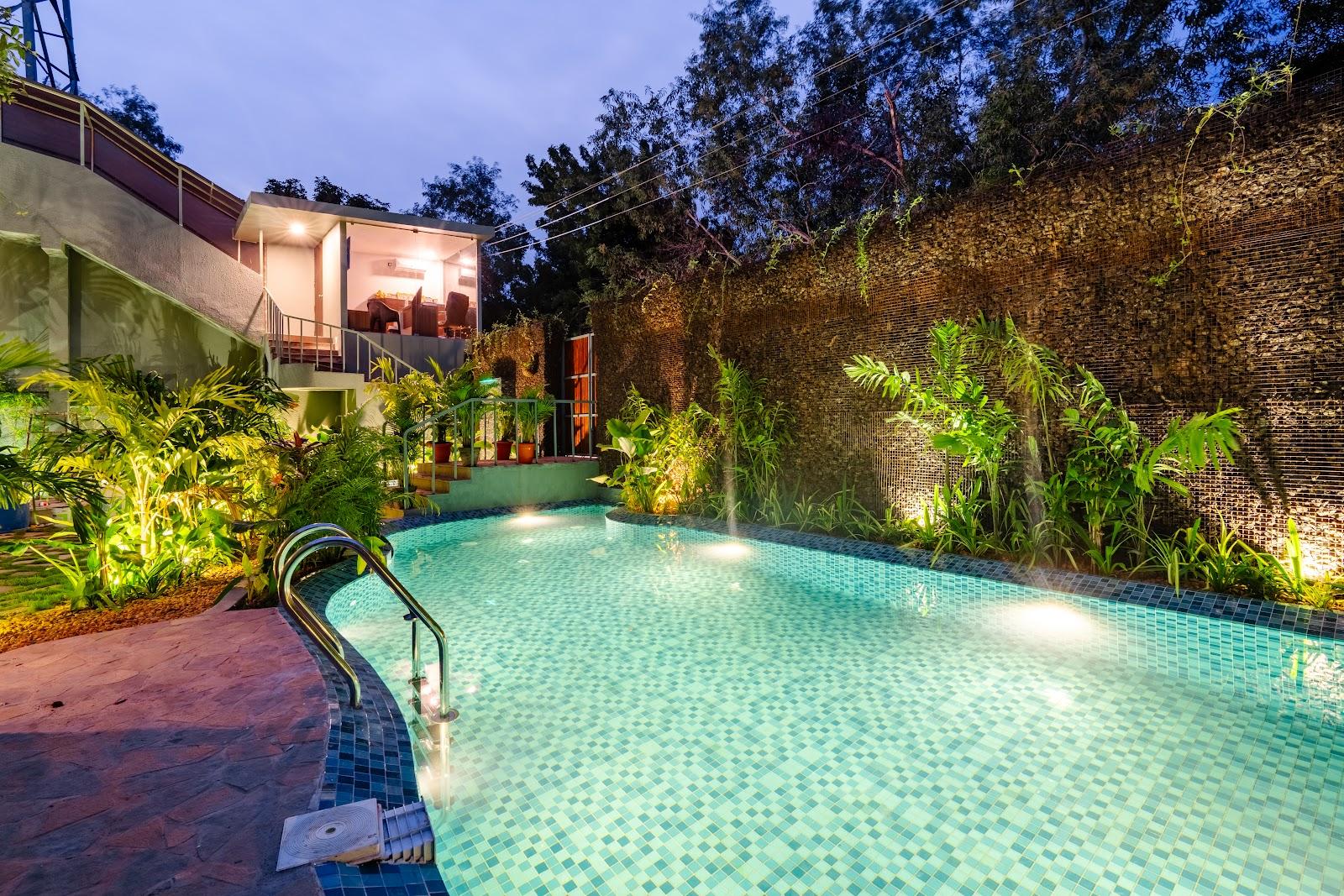 Nomads Resort Luxury Bathtub Suites and Private Pool – photo 3