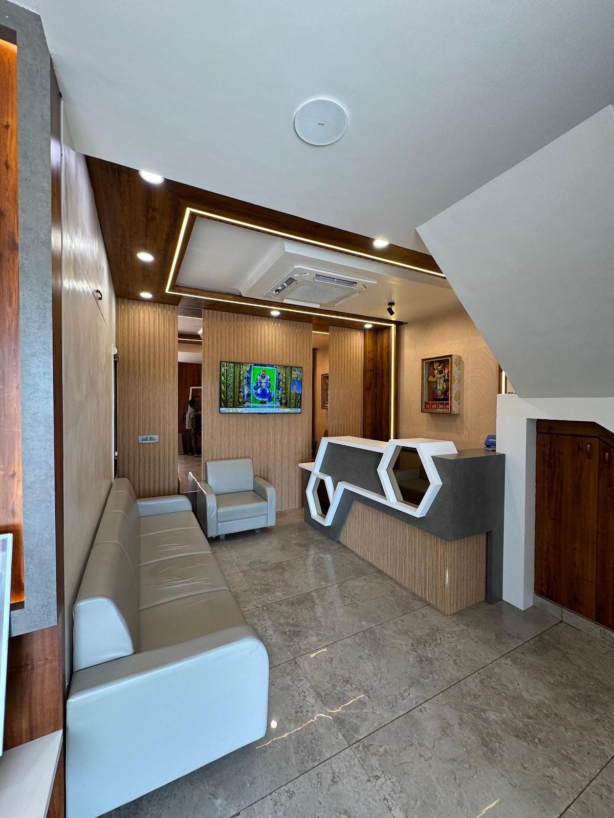 Hotel The Premier at Dwarka – photo 3