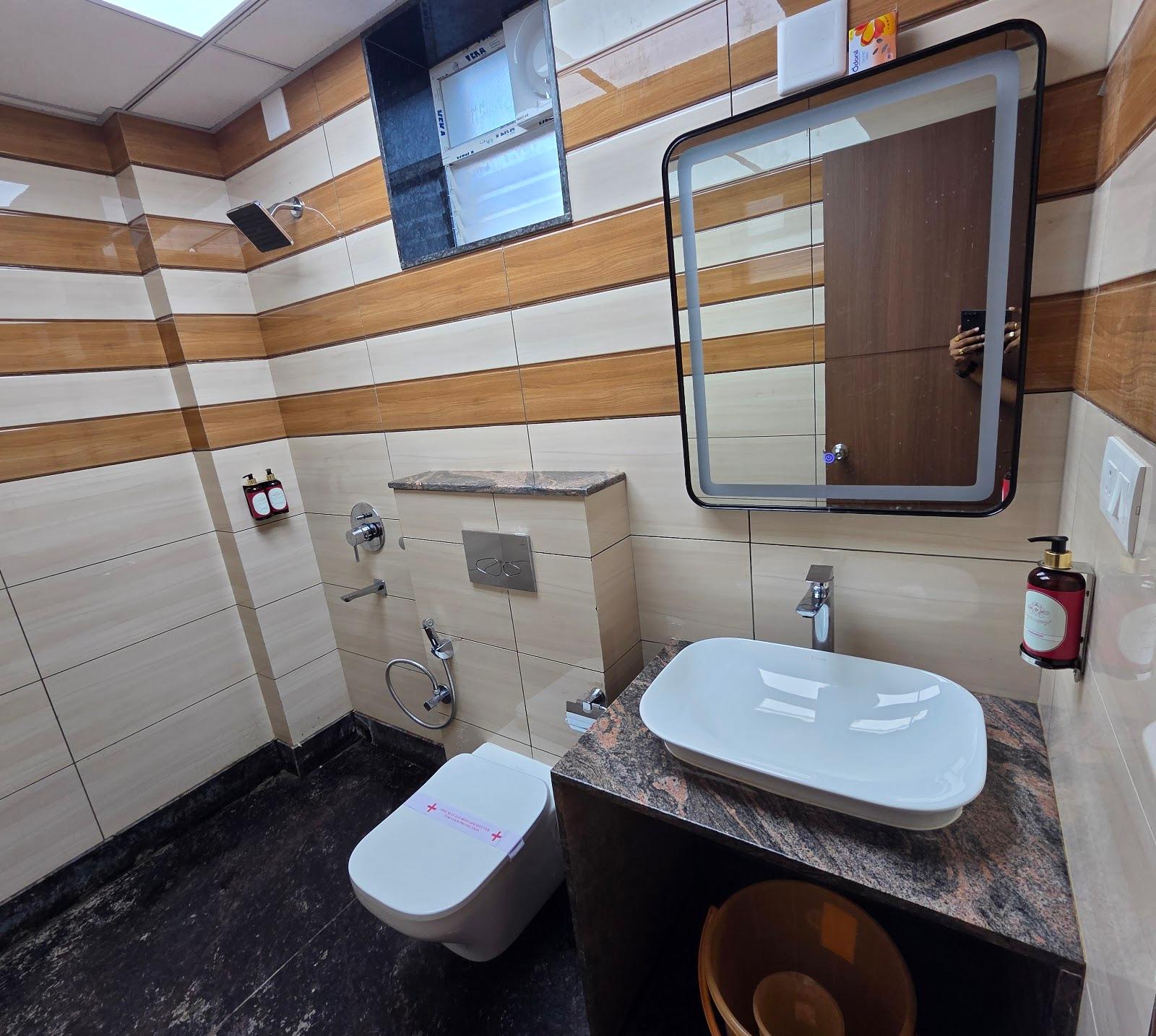 Hotel Vaishno Regal – photo 4
