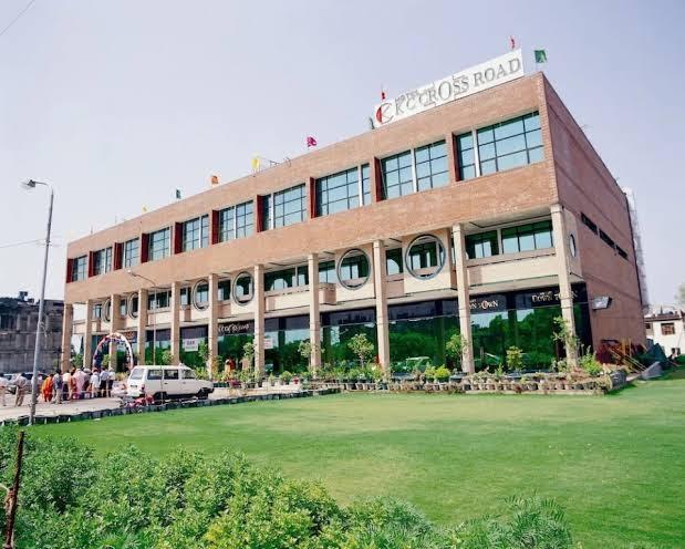 Hotel KC Cross Road – photo 1
