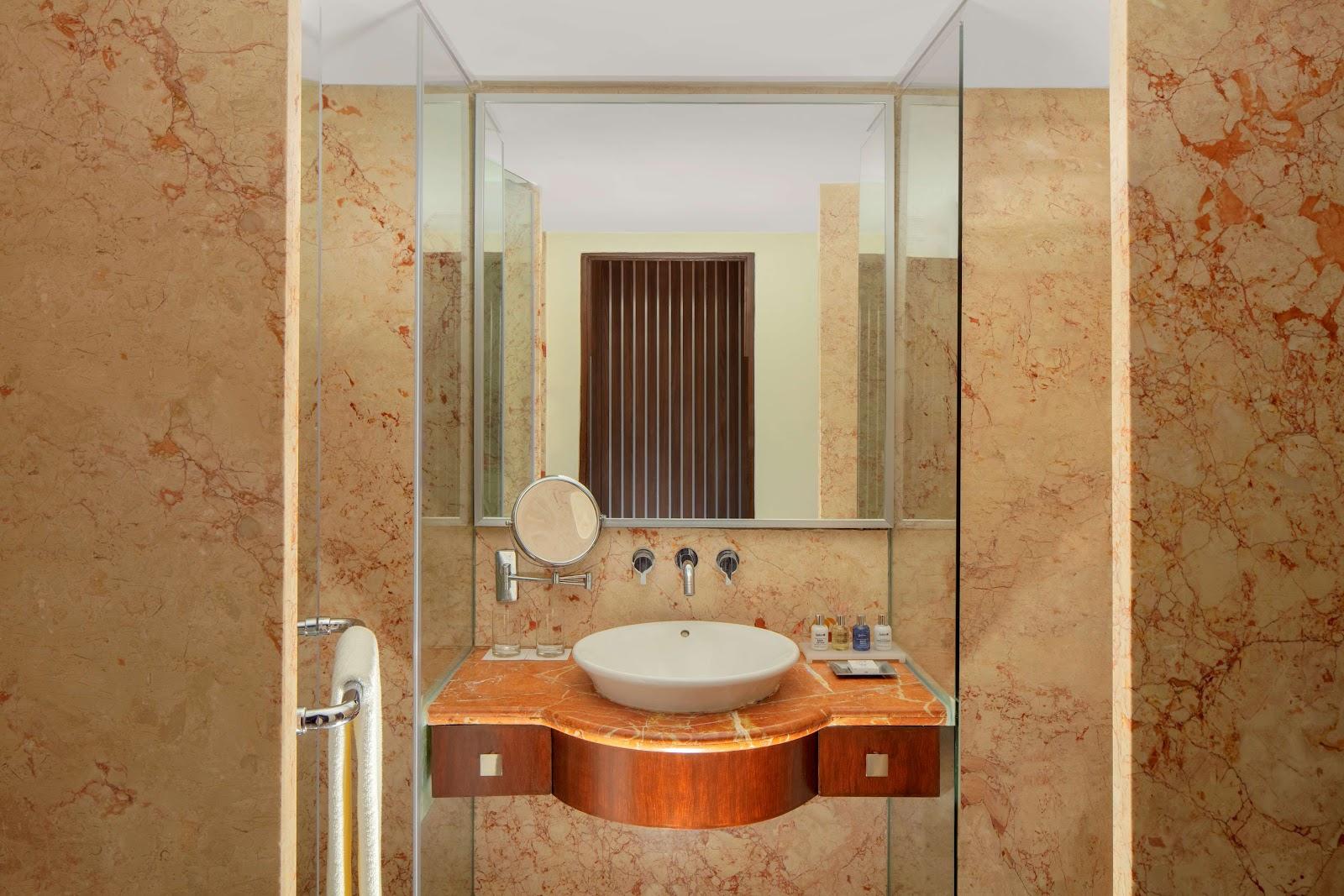 Radisson Blu Hotel, Atria Bengaluru – photo 4