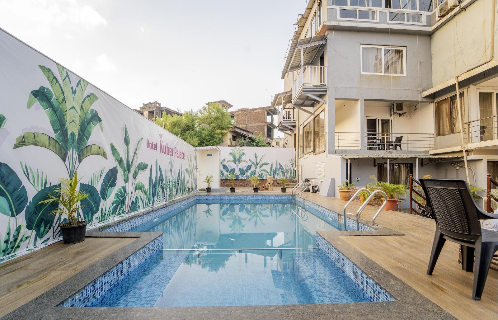 Treebo Kuber Palace with Swimming Pool