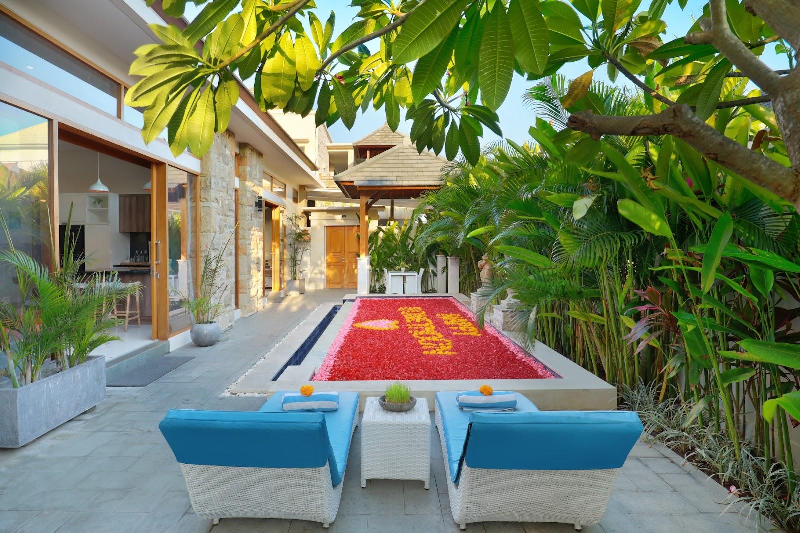Holl Villa - Family Two Bedroom Private Pool Villa in Legian – photo 1