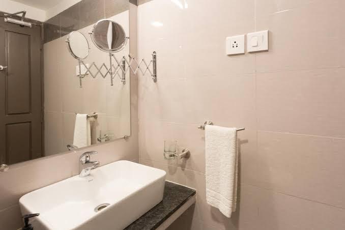 Zip by Spree Hotels Mangala International – photo 4