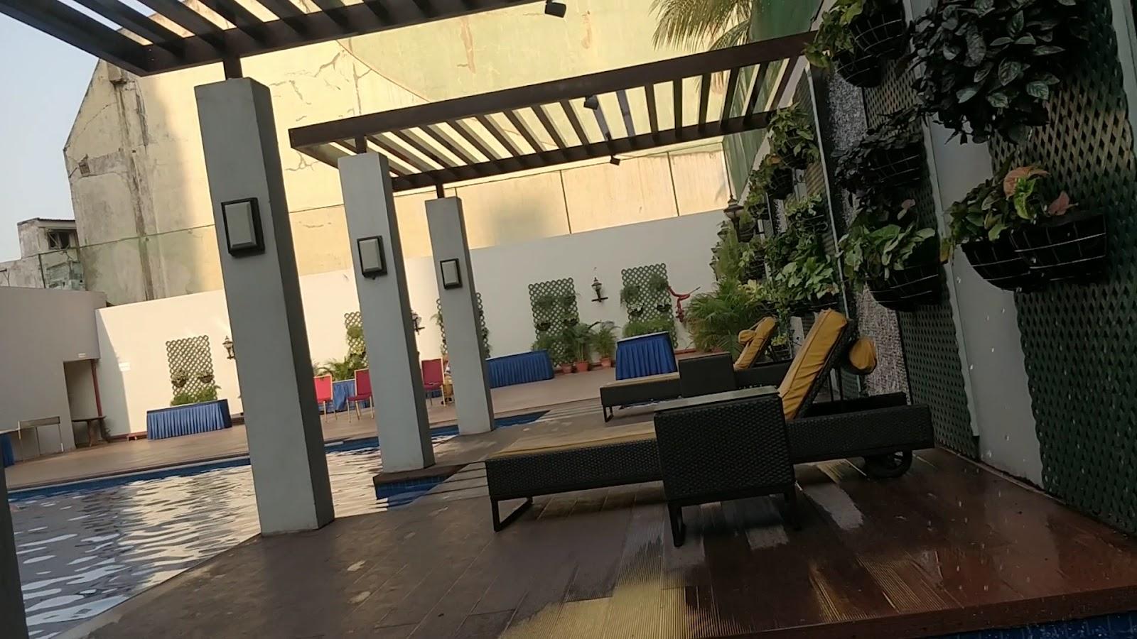 Dolphin Hotel – photo 2