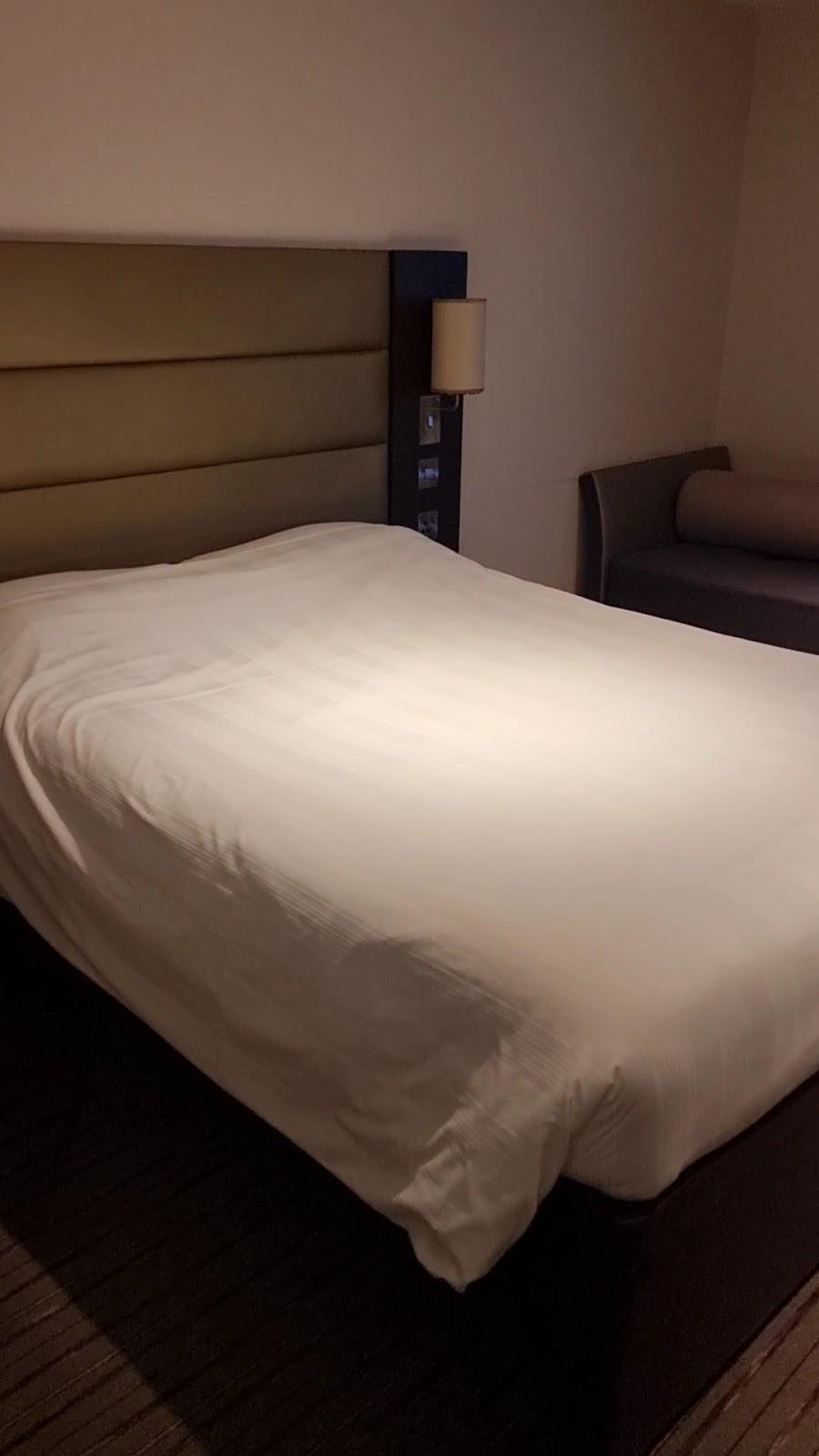 Premier Inn Watford Central hotel – photo 4