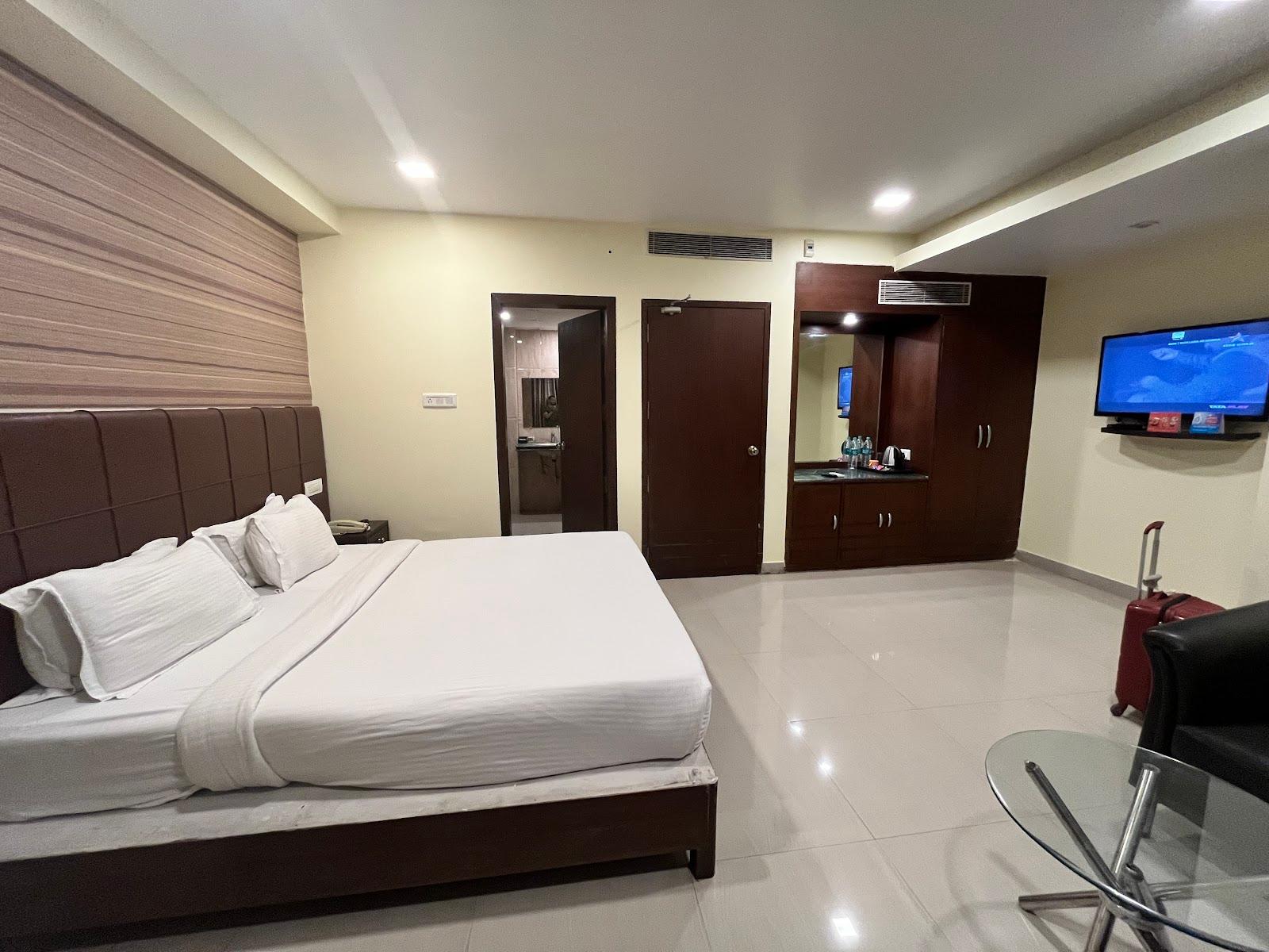 Hotel Patliputra Nirvana – photo 3