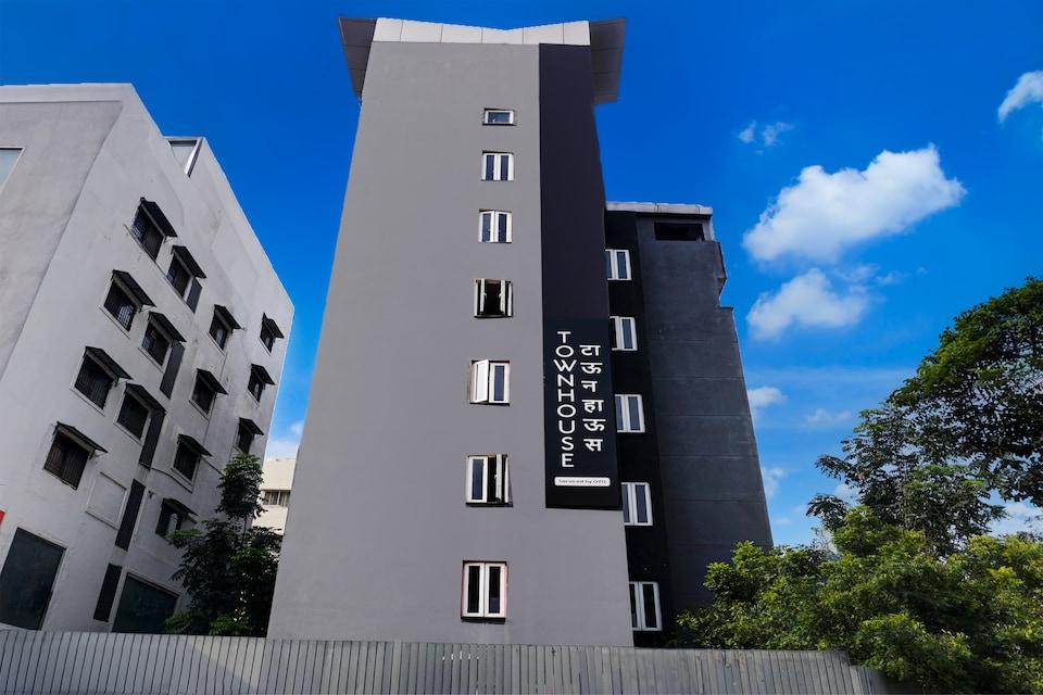Super Townhouse by OYO Balewadi High Street – photo 1