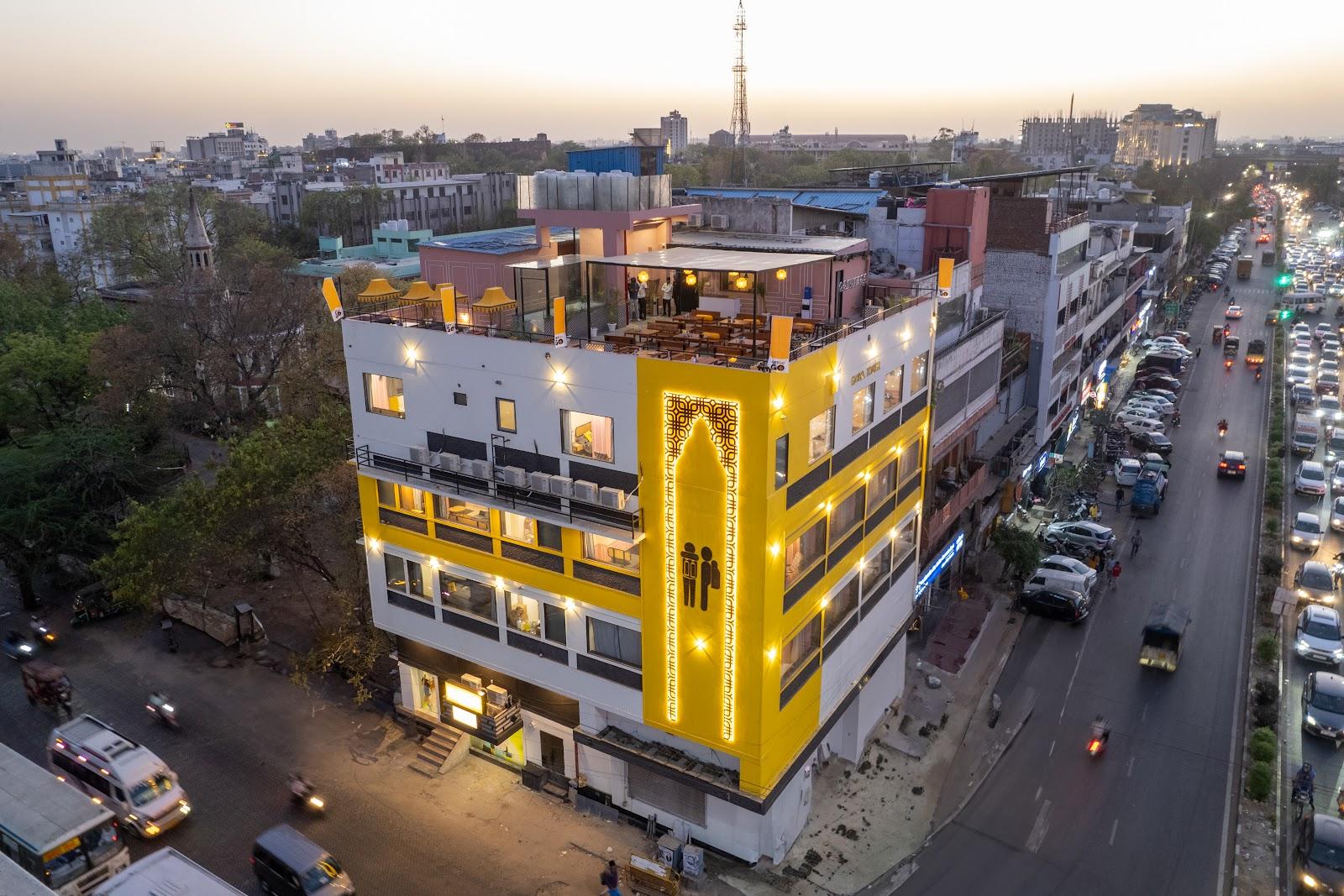The Hosteller Jaipur, MI Road – photo 1