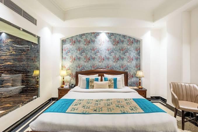 Hotel Emperor Palms Karol Bagh – photo 3