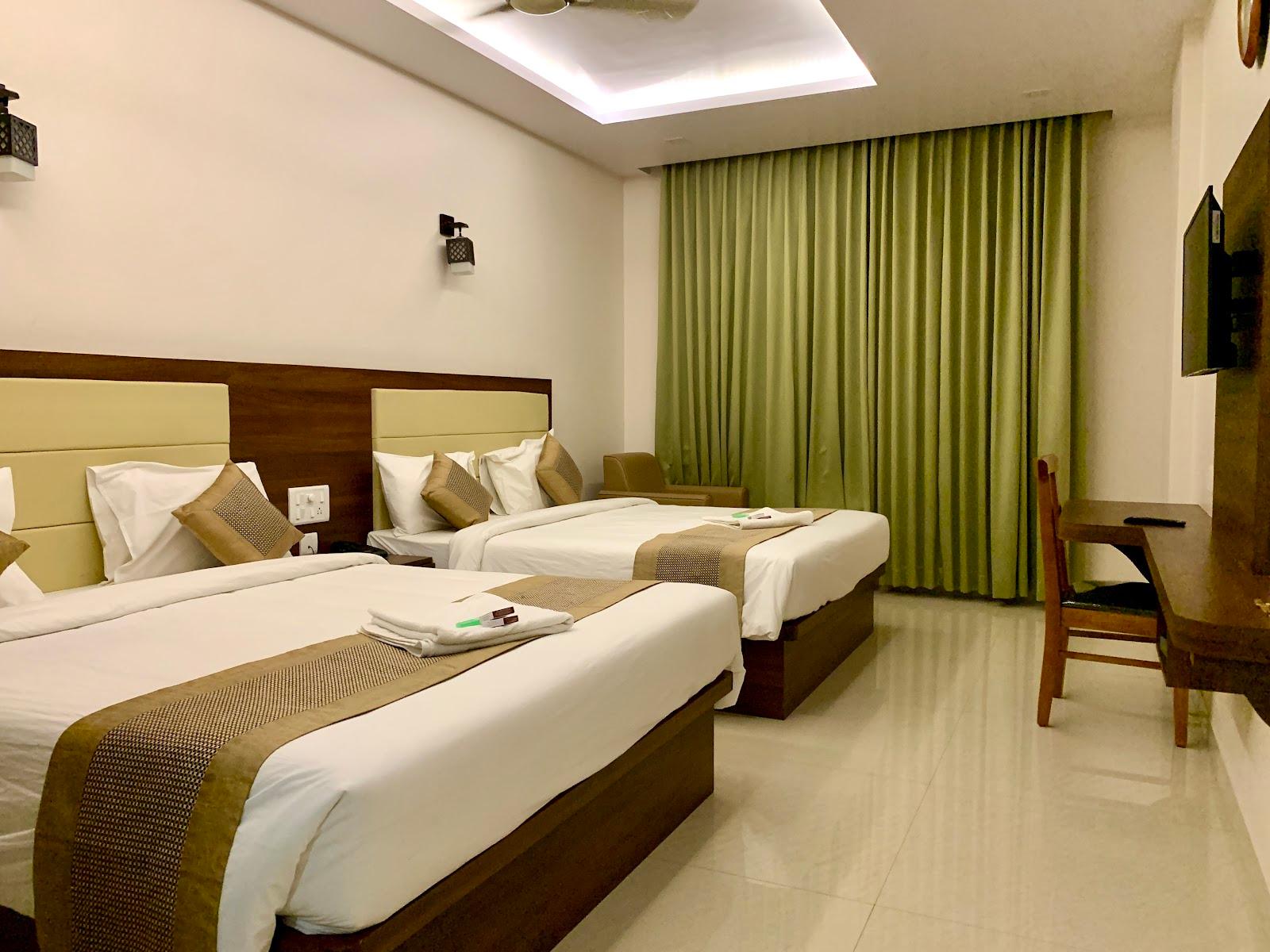 Hotel Ambika International Byndoor Mookambika Road – photo 3