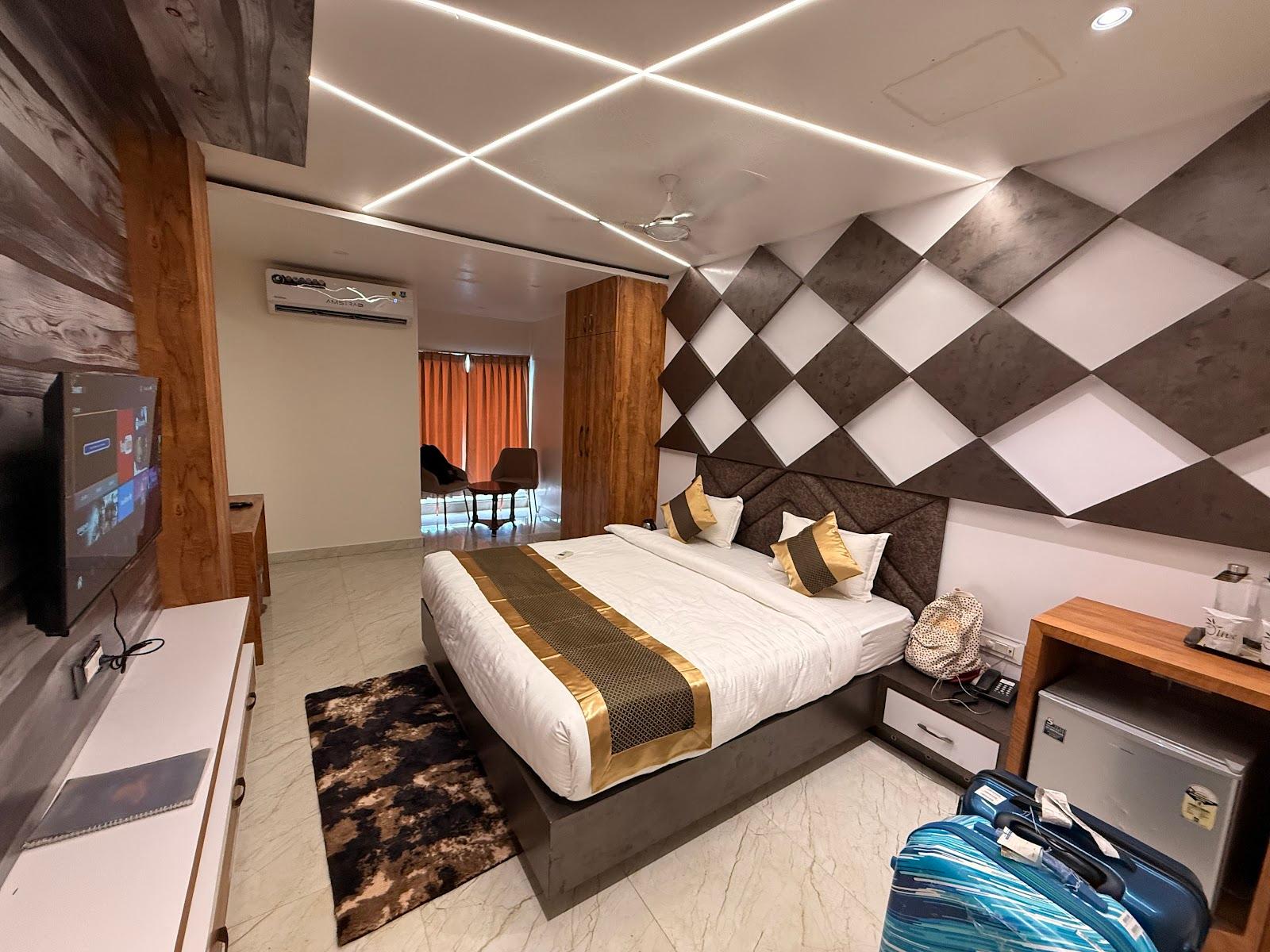 Olive Hotel and Suites – photo 3