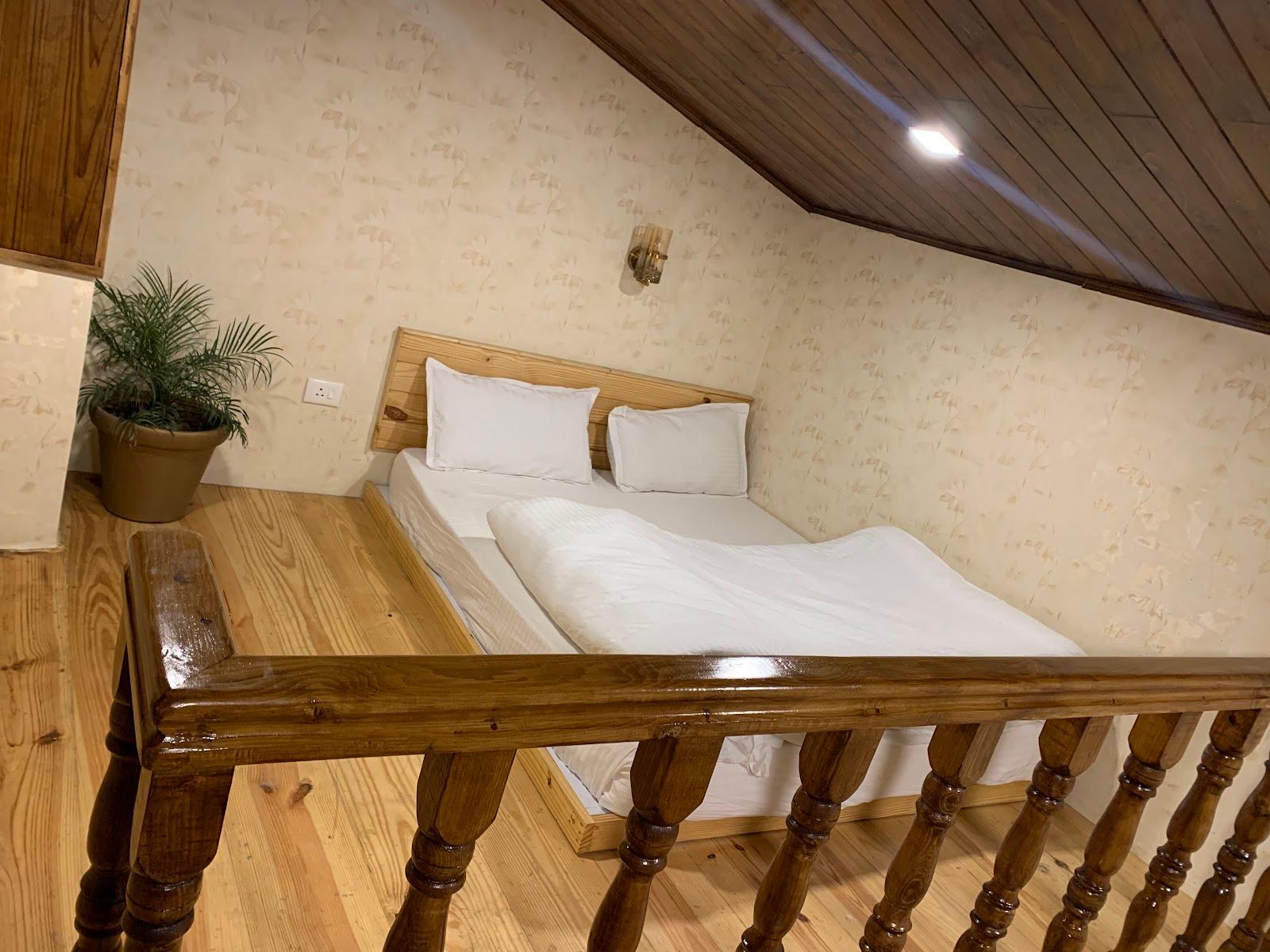 Royal Castle Kasol (SOHO KASOL) – photo 4