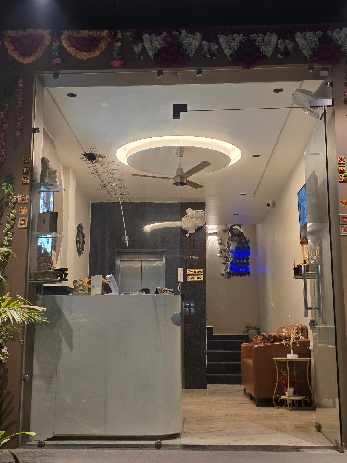 Radha Raman Inn – photo 4
