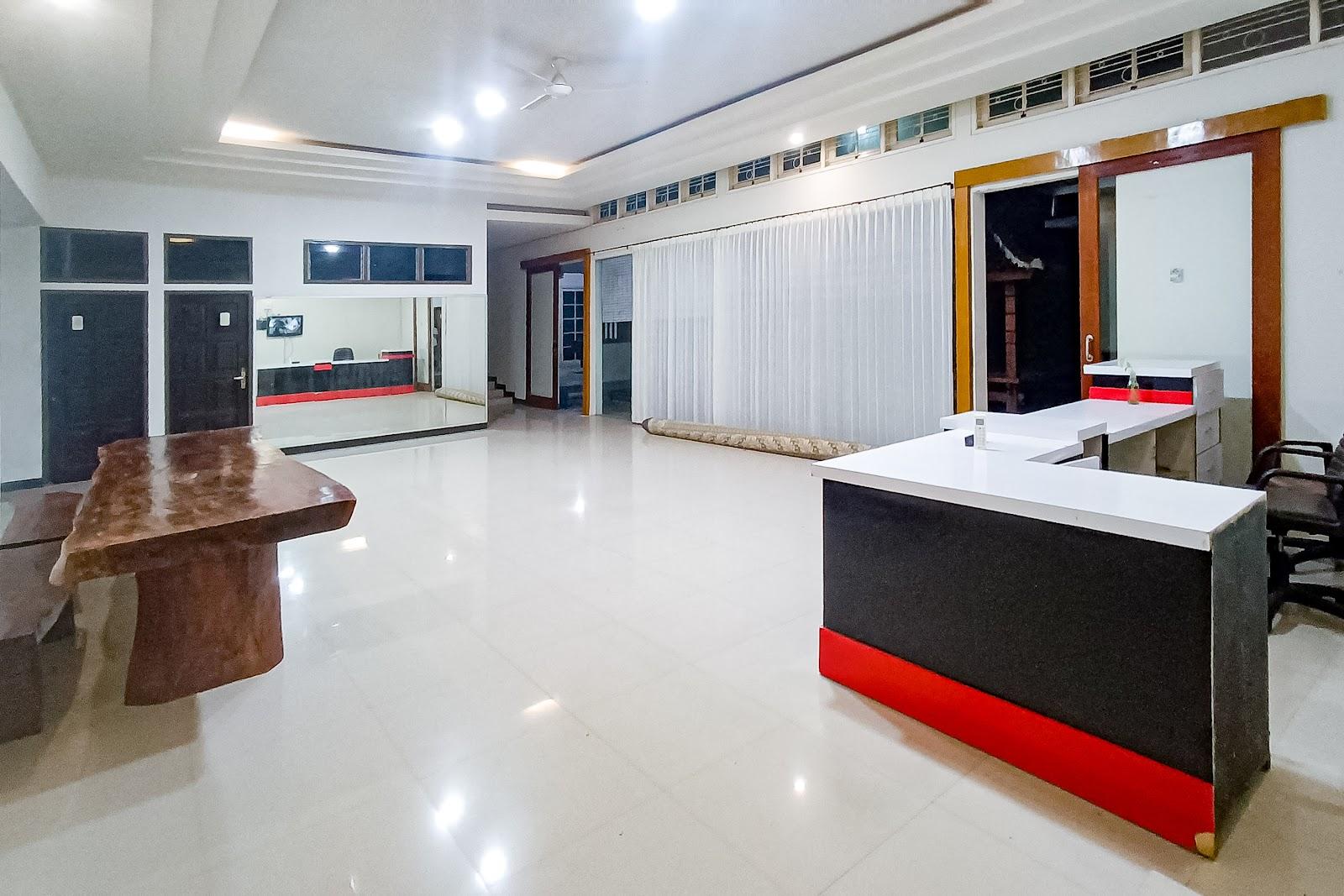 RedDoorz @ camel Fast Ferry Gilli Trawangan – photo 4