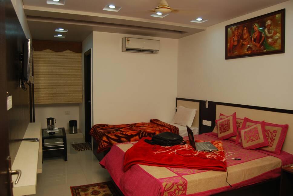 Hotel Jinendra Palace – photo 4
