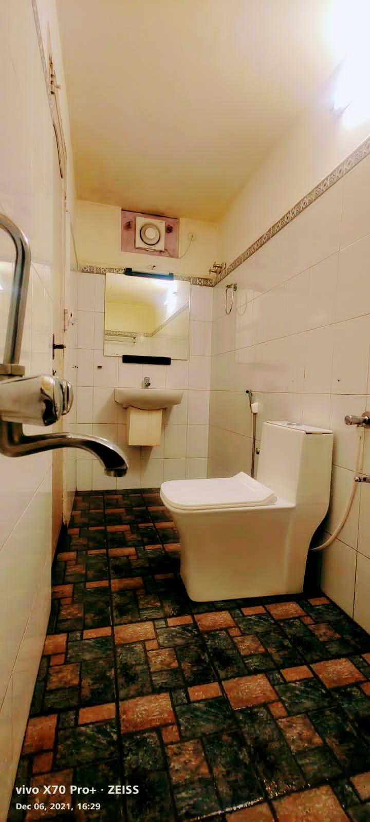 Hotel Emerald Inn – photo 4