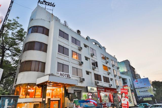 Hotel Pinnacle, Ahmedabad – photo 1