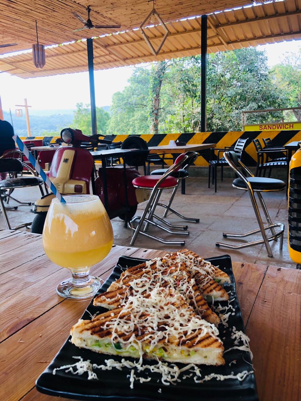 Zostel Plus Lonavala – photo 3
