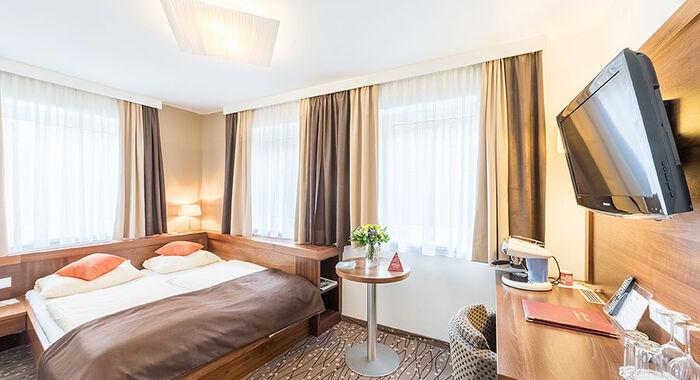 Hotel und Gasthof Hölle – photo 2