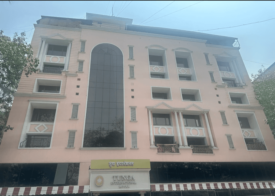 Tunga International Hotel – photo 1