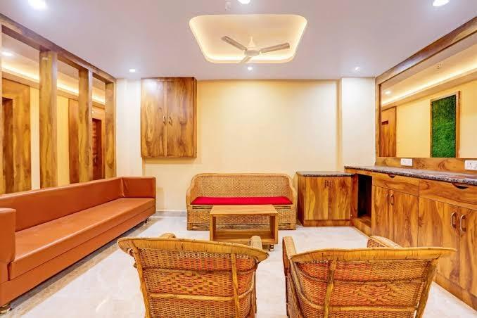 Super Townhouse Oak Dhanbad Near SSLNT College formerly Kapson – photo 2