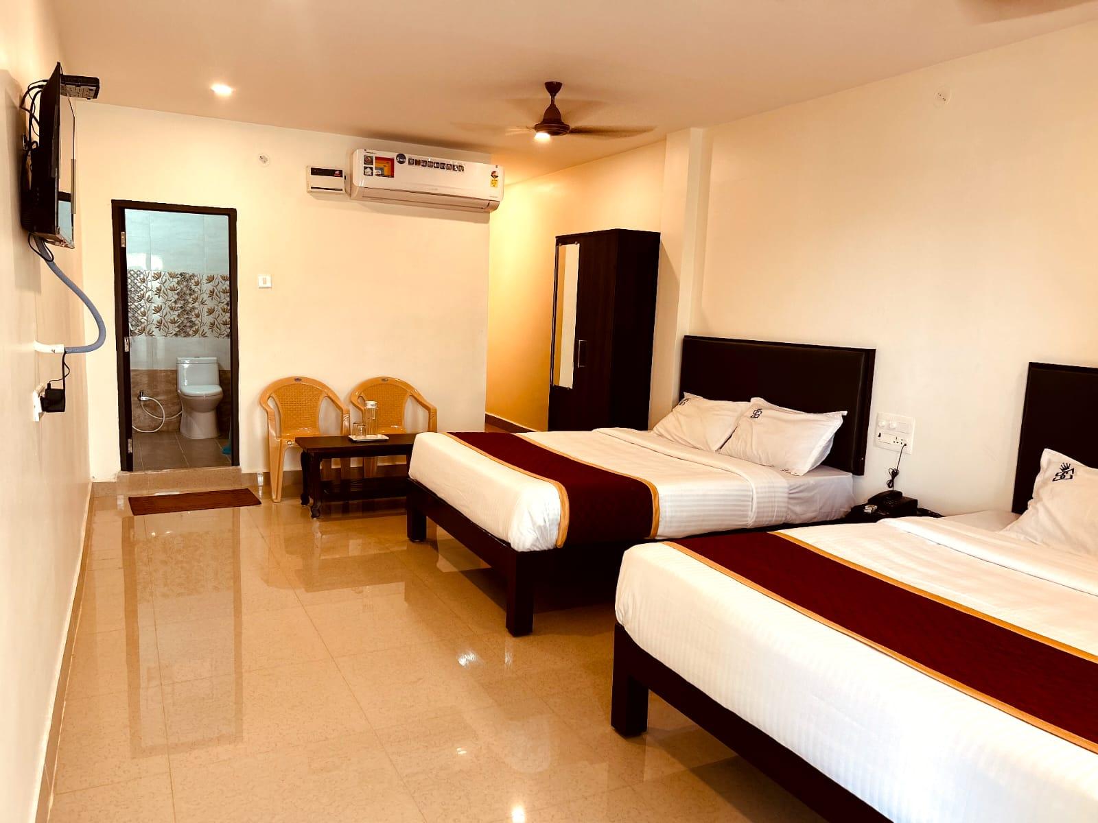 Hotel Sitar Grand – photo 3