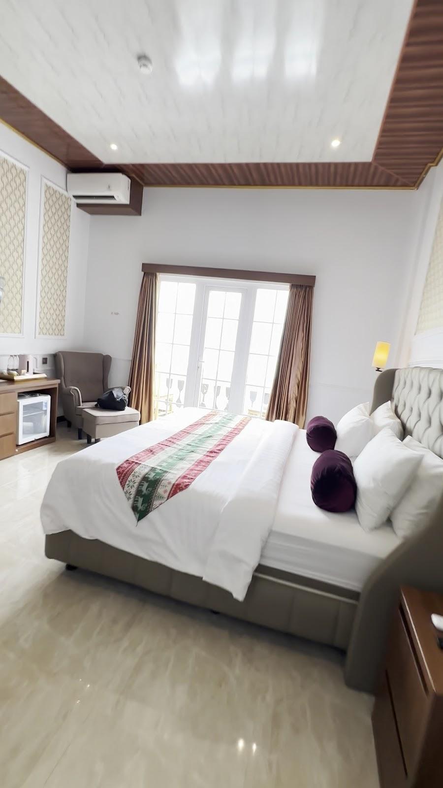 Gili Beachfront Suites