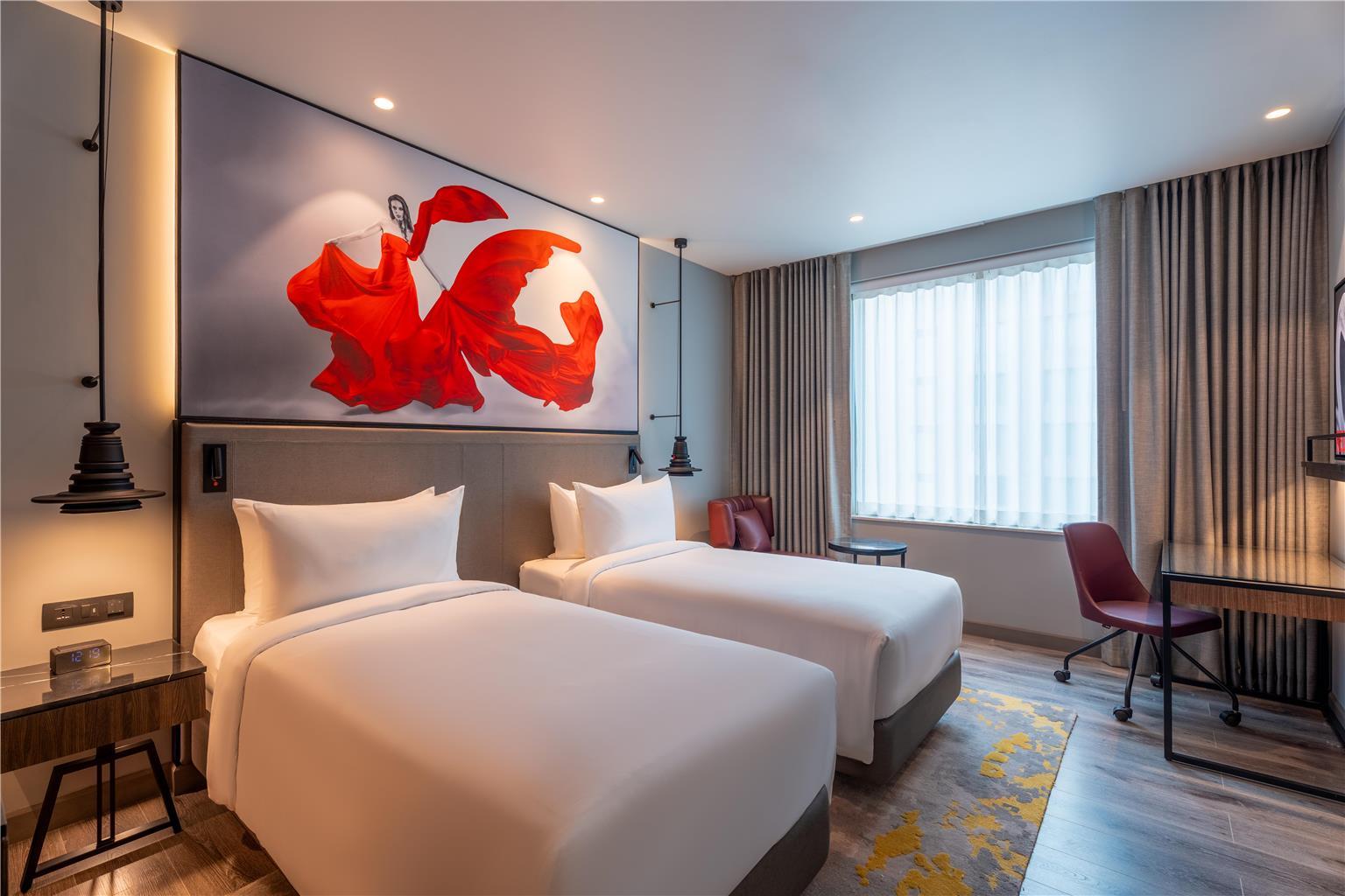 Radisson RED Indore – photo 2