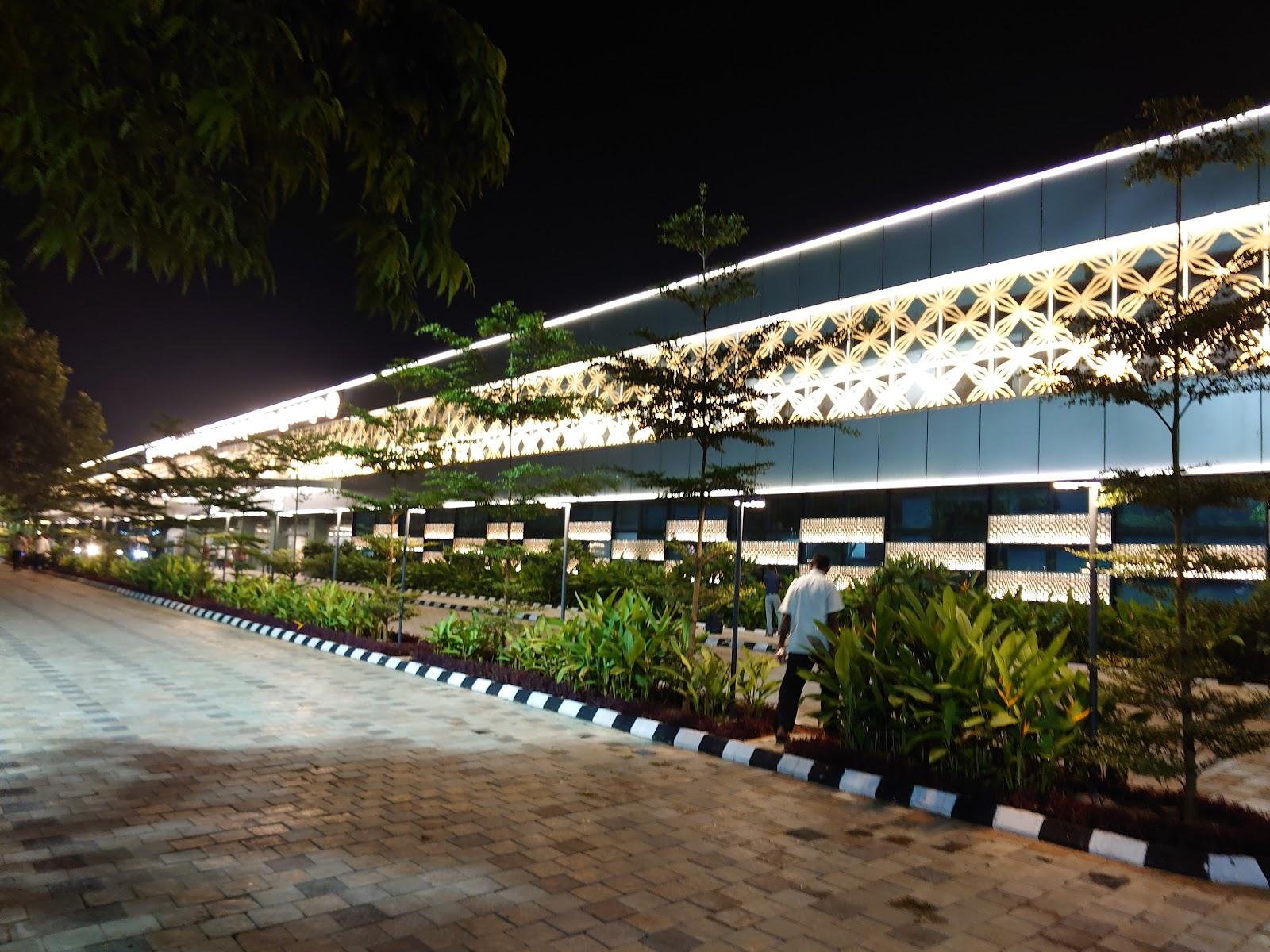 Bhubaneswar bus stop – photo 2