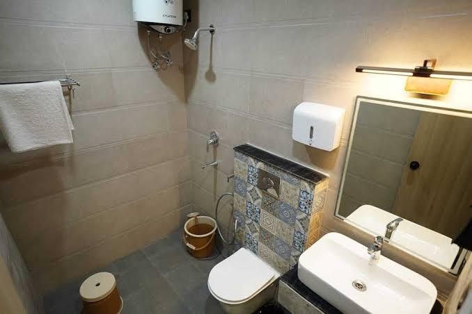 The Hotel Ambassador inn – photo 3