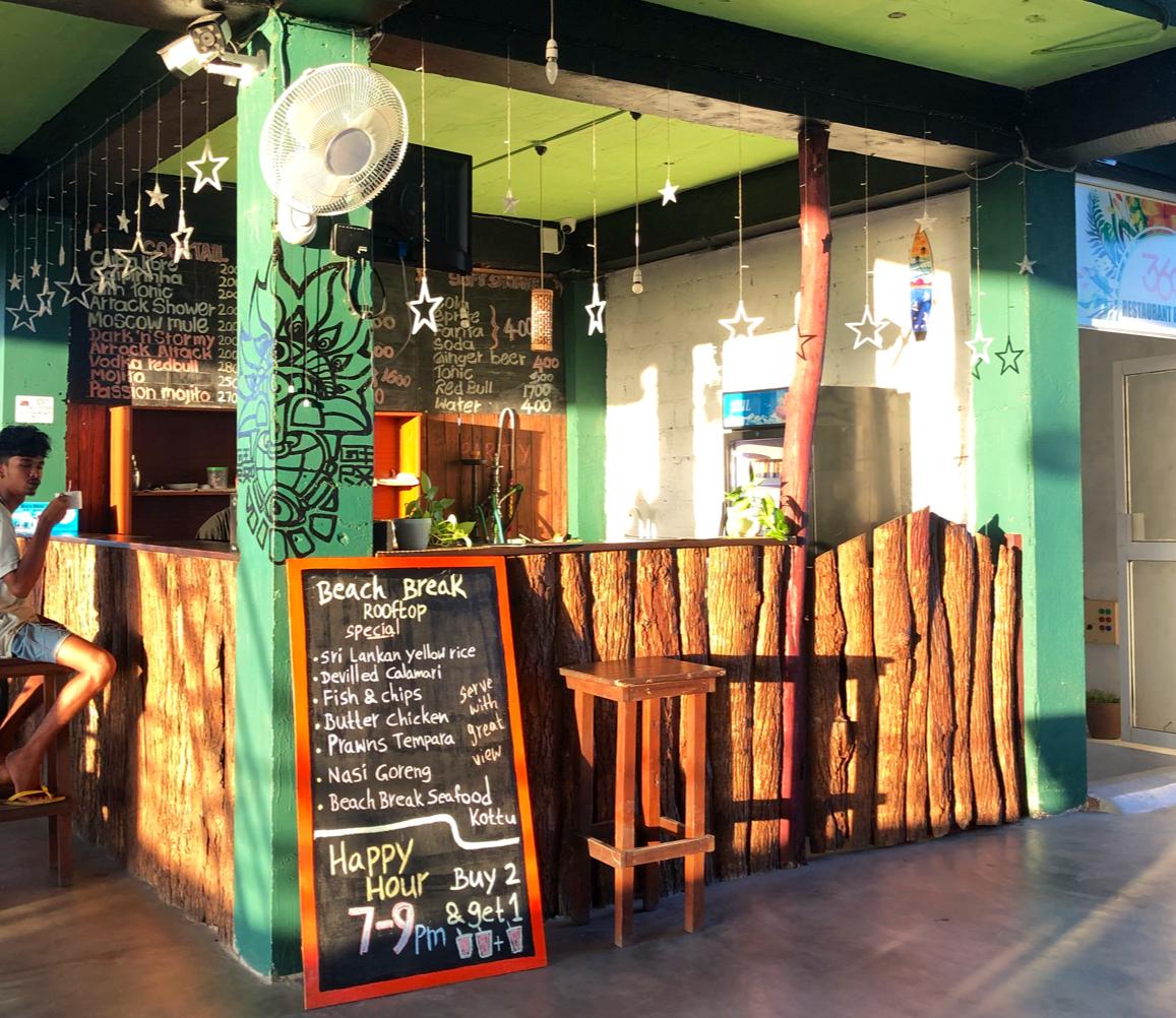 Beach Break Surf Hostel & Restaurant – photo 1