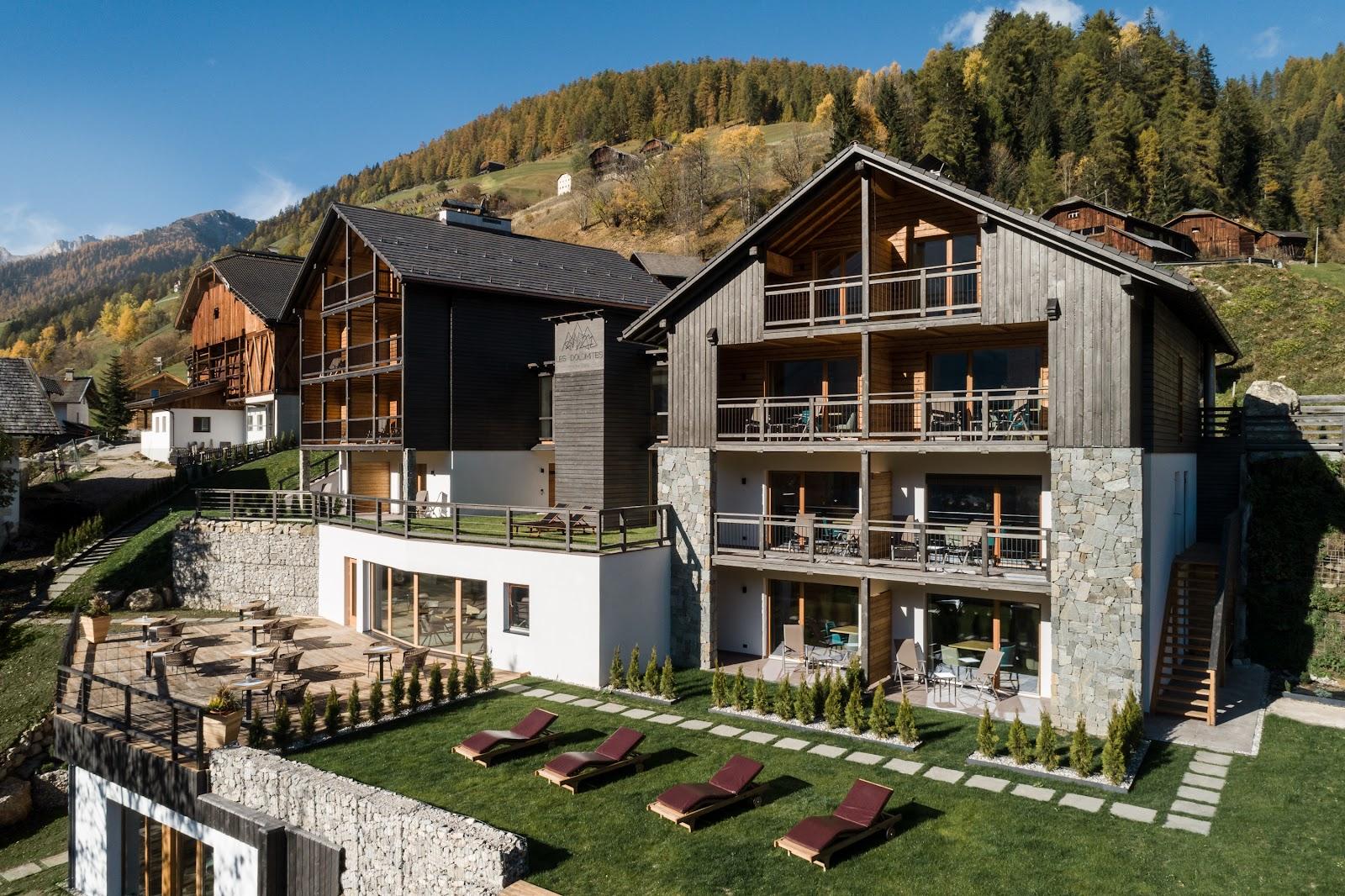 Les Dolomites Mountain Lodges **** – photo 1