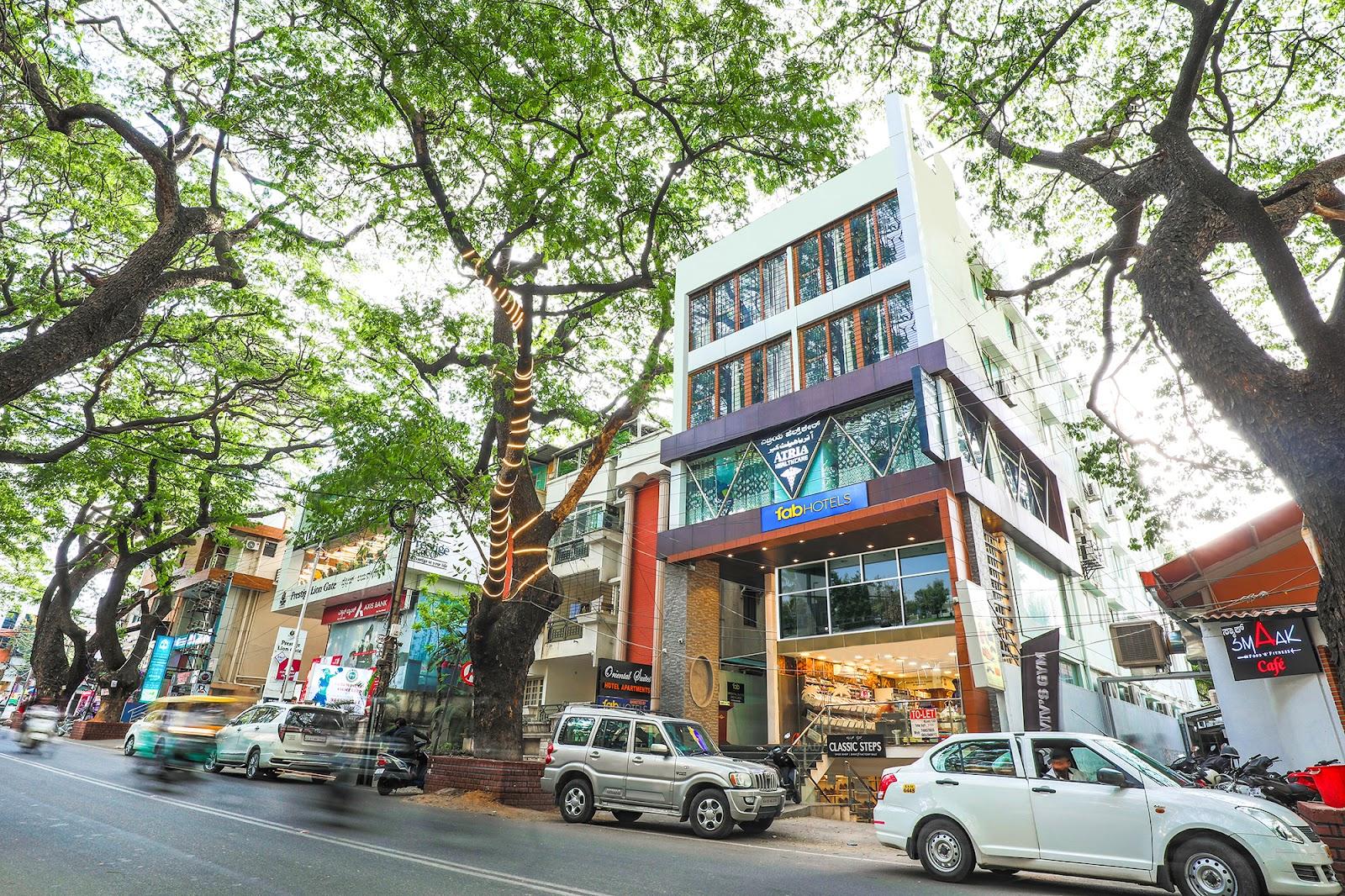 FabHotel Frazer Suites - Hotel in Frazer Town, Bangalore – photo 1